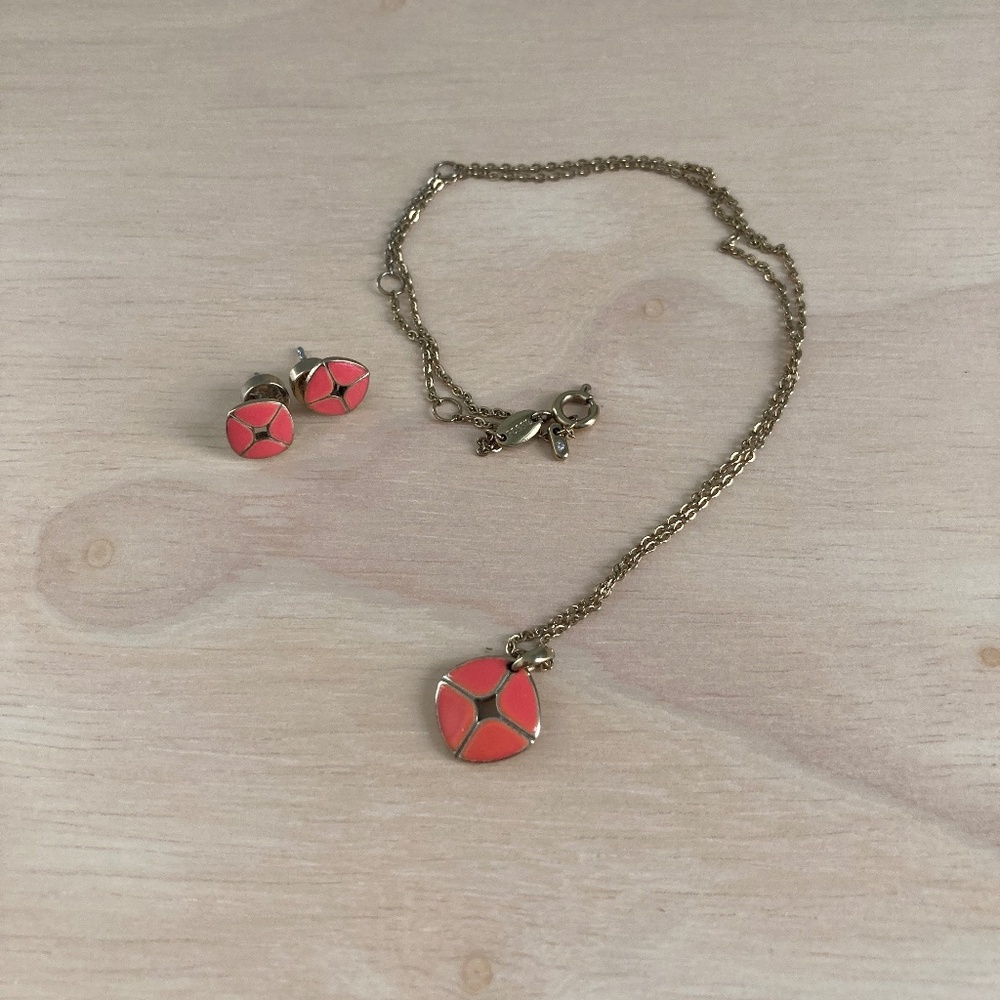 Fossil Jewelry Gold 17" Necklace Coral Pendant and Earrings Vintage Retro
